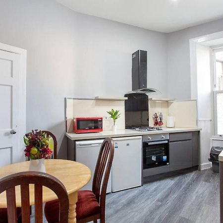Stunning 2-Bed Apartment In Central Edimburgo Esterno foto