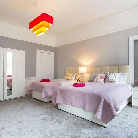 Stunning 2-Bed Apartment In Central Edimburgo Esterno foto