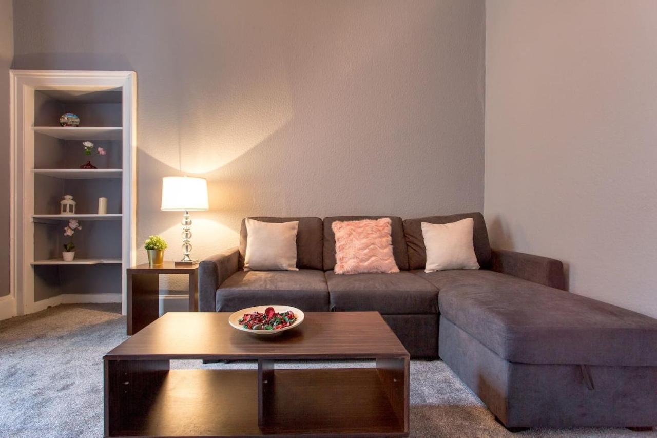 Stunning 2-Bed Apartment In Central Edimburgo Esterno foto