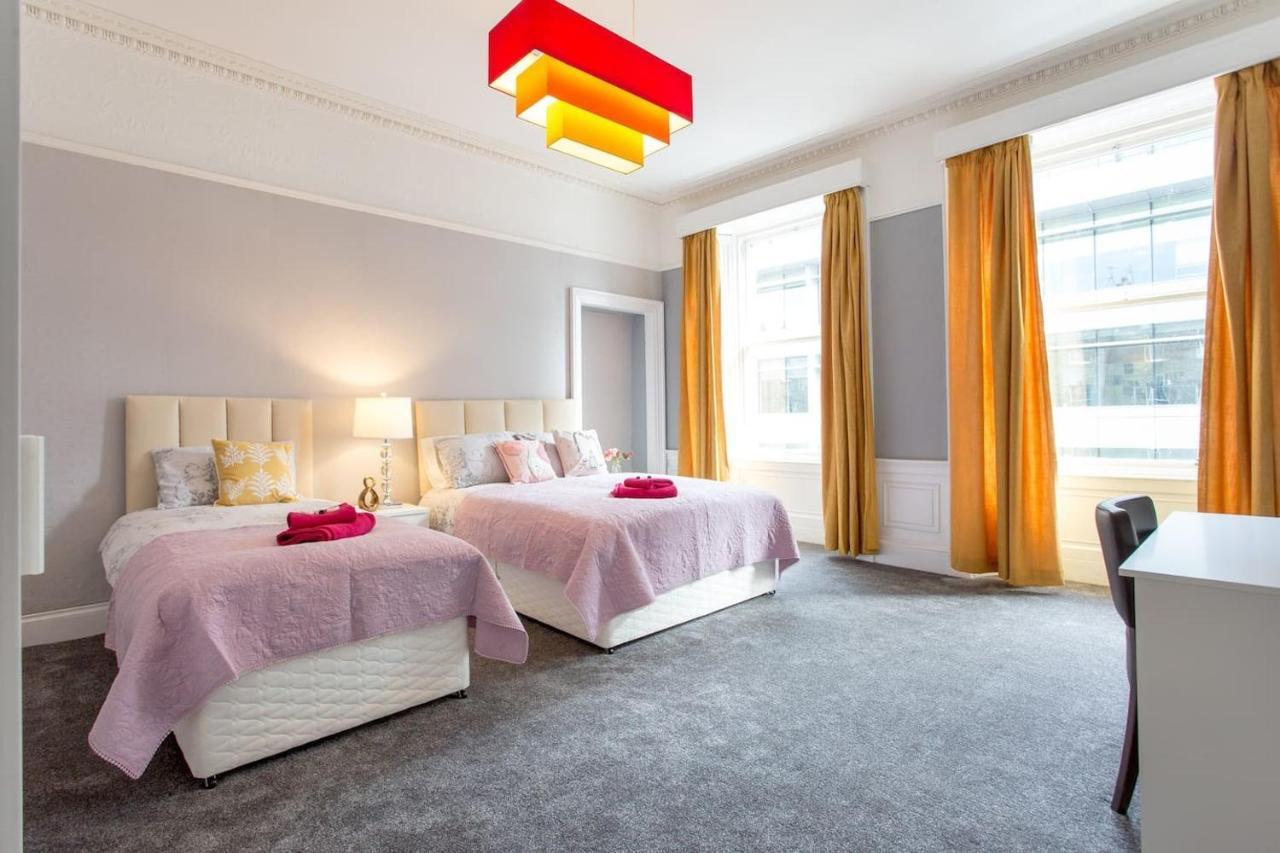 Stunning 2-Bed Apartment In Central Edimburgo Esterno foto