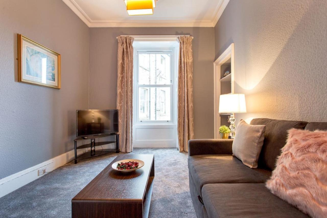 Stunning 2-Bed Apartment In Central Edimburgo Esterno foto