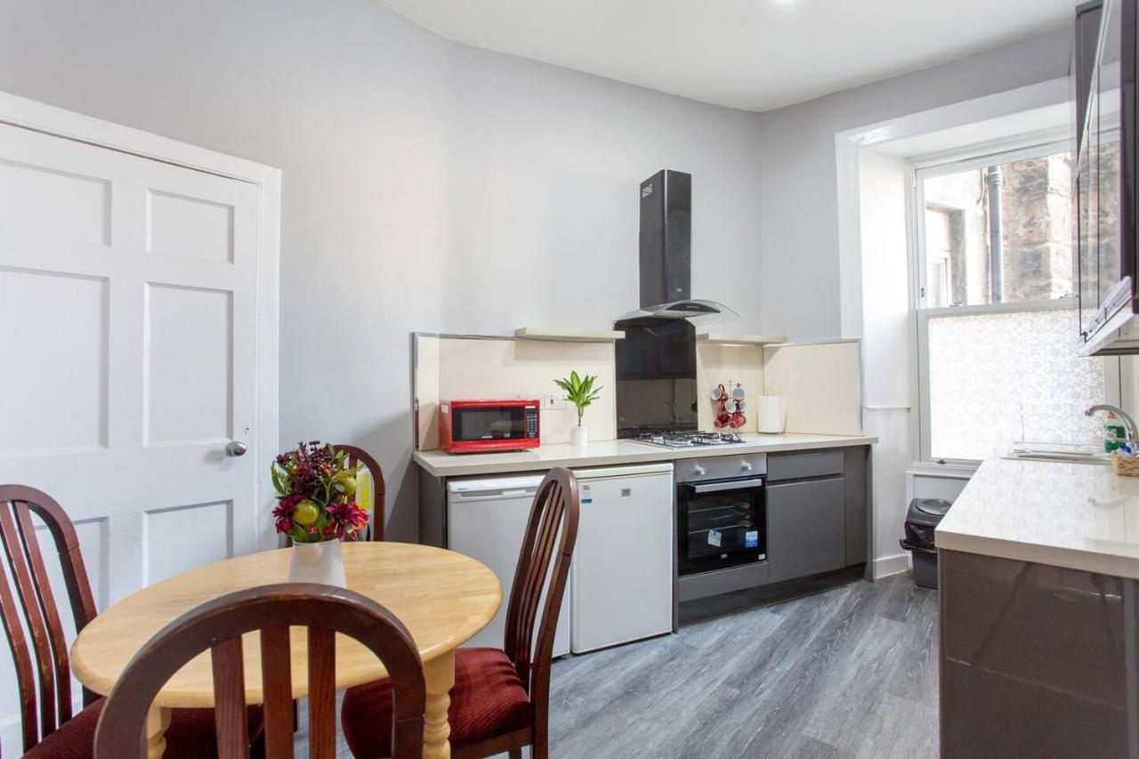 Stunning 2-Bed Apartment In Central Edimburgo Esterno foto
