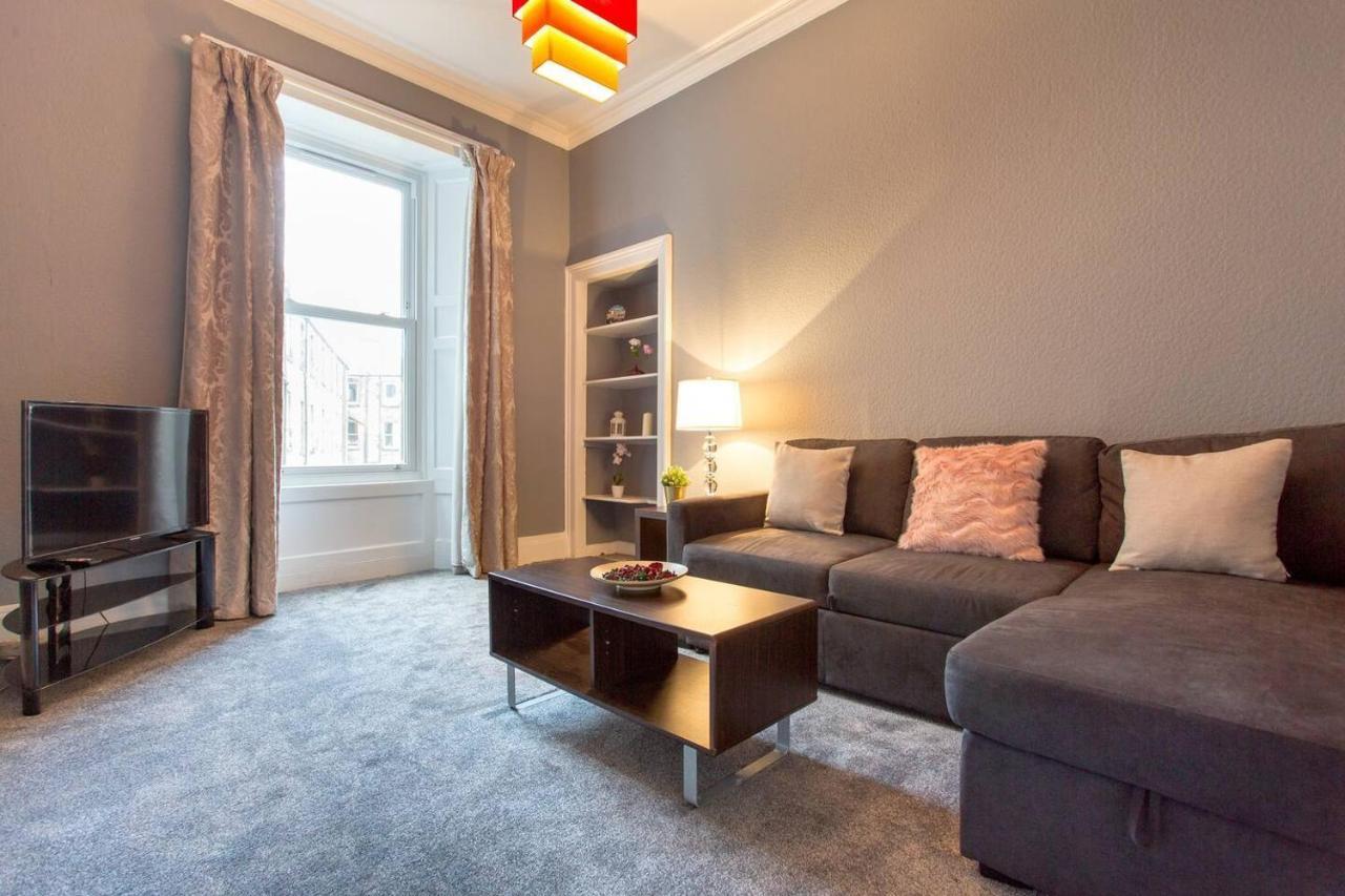 Stunning 2-Bed Apartment In Central Edimburgo Esterno foto