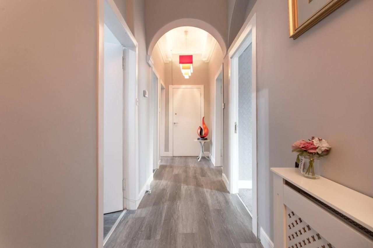 Stunning 2-Bed Apartment In Central Edimburgo Esterno foto
