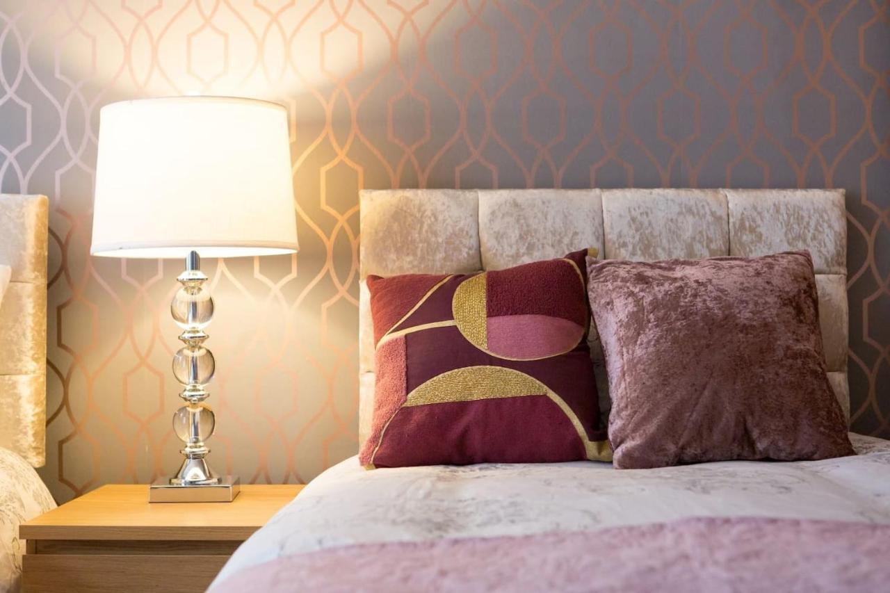 Stunning 2-Bed Apartment In Central Edimburgo Esterno foto