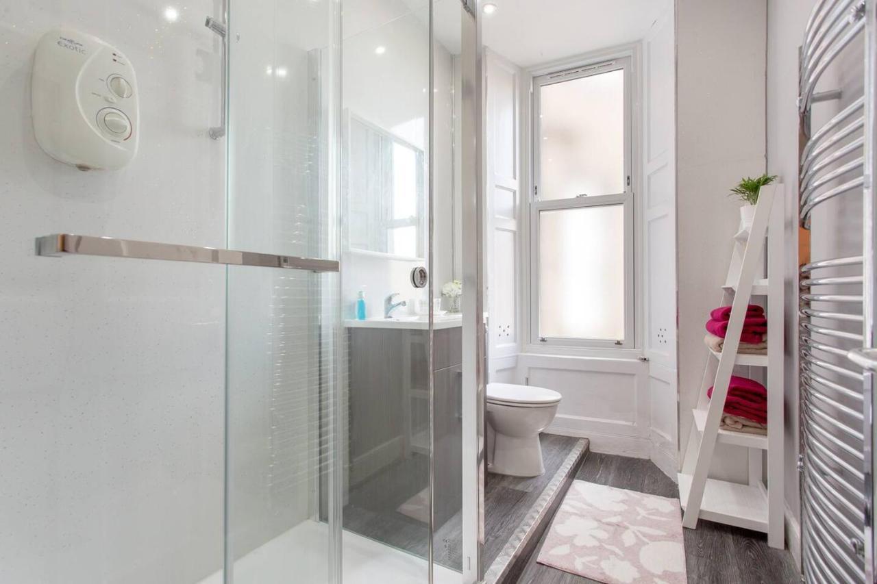 Stunning 2-Bed Apartment In Central Edimburgo Esterno foto