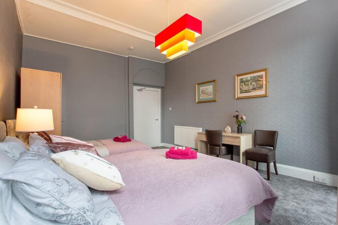 Stunning 2-Bed Apartment In Central Edimburgo Esterno foto